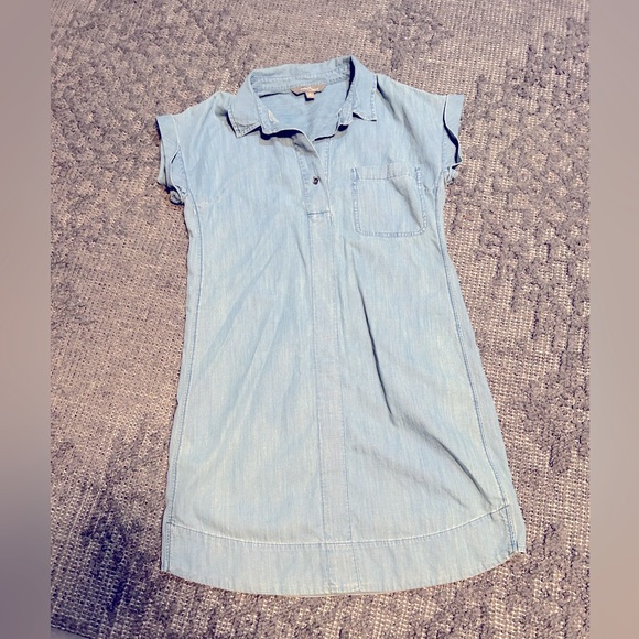 Market & Spruce Dresses & Skirts - Market & Spruce Blue Chambray Shirt Dress